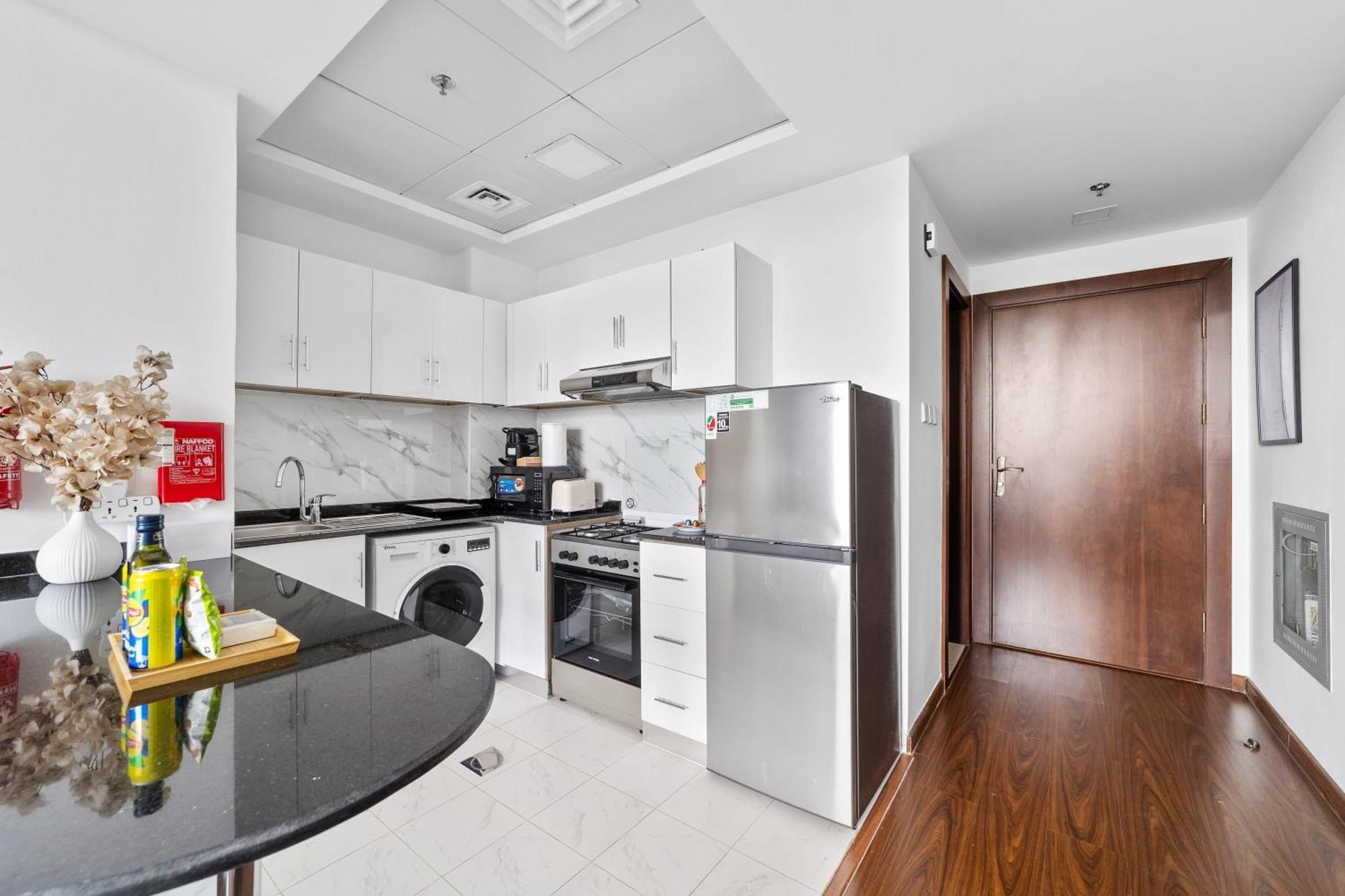 Silkhaus Luxury Near Silicon Shopping Mall *