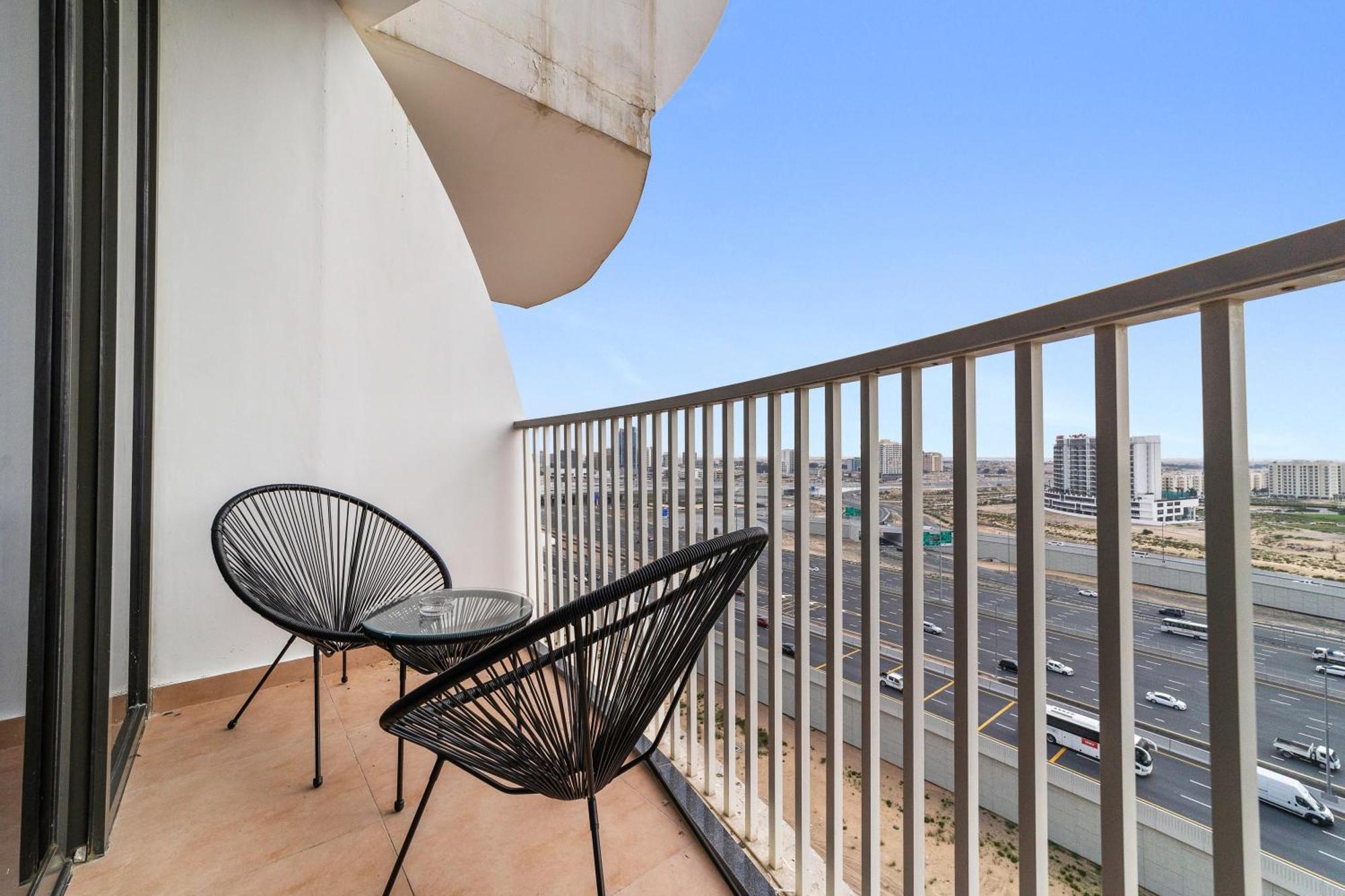 Apartment Silkhaus Luxury Near Silicon Shopping Mall Dubai